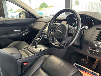 Used Jaguar E-Pace 2018 for sale - 78240754: Photo
