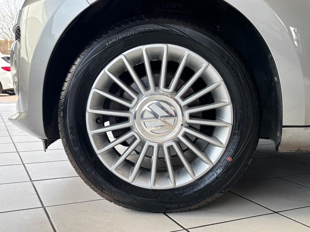 Used Volkswagen up! 2015 for sale - 77764941: Photo 19