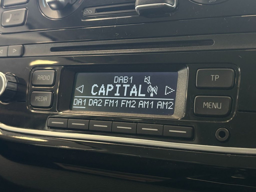 Used Volkswagen up! 2015 for sale - 77764941: Photo 31