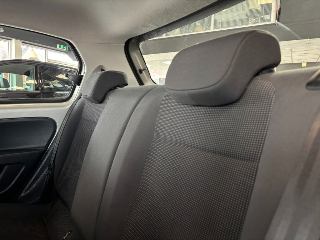 Used Volkswagen up! 2015 for sale - 77764941: Photo 39