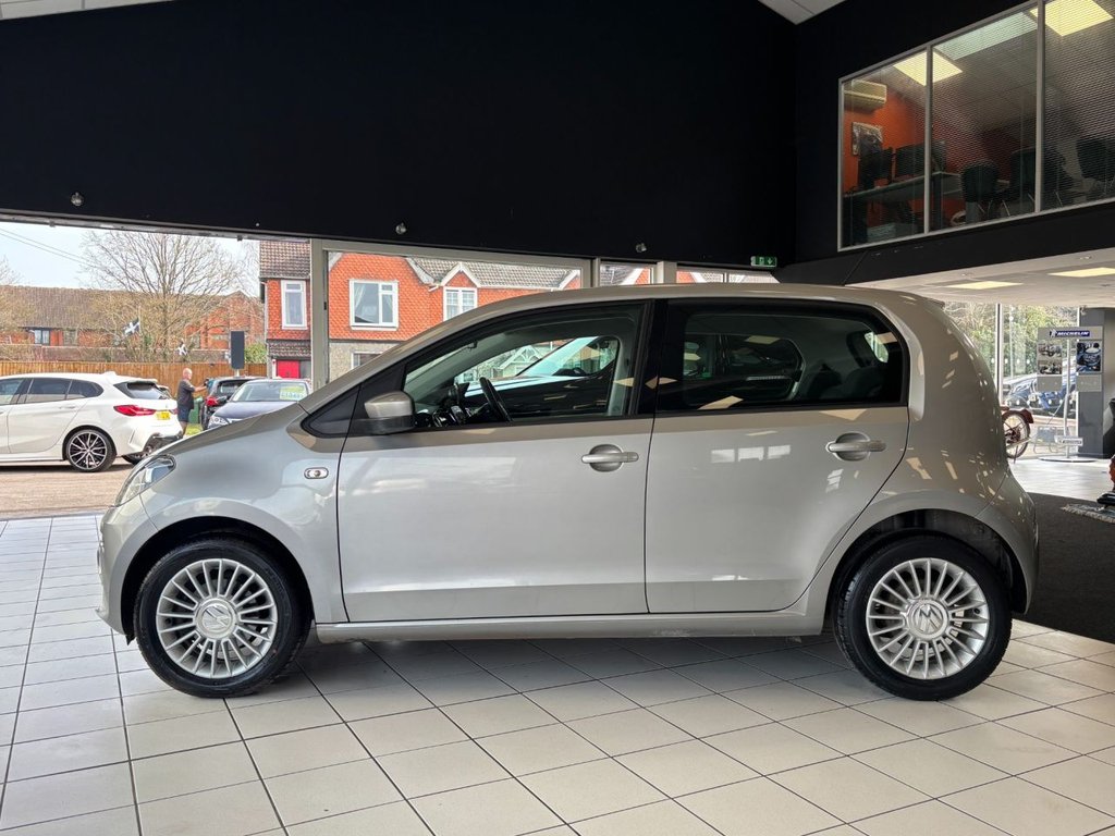 Used Volkswagen up! 2015 for sale - 77764941: Photo 9