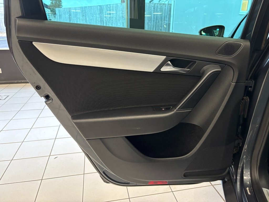 Used Volkswagen Passat 2012 for sale - 77547143: Photo 47