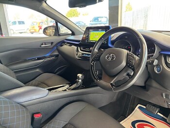 Used Toyota C-HR 2020 for sale - 78401476: Photo