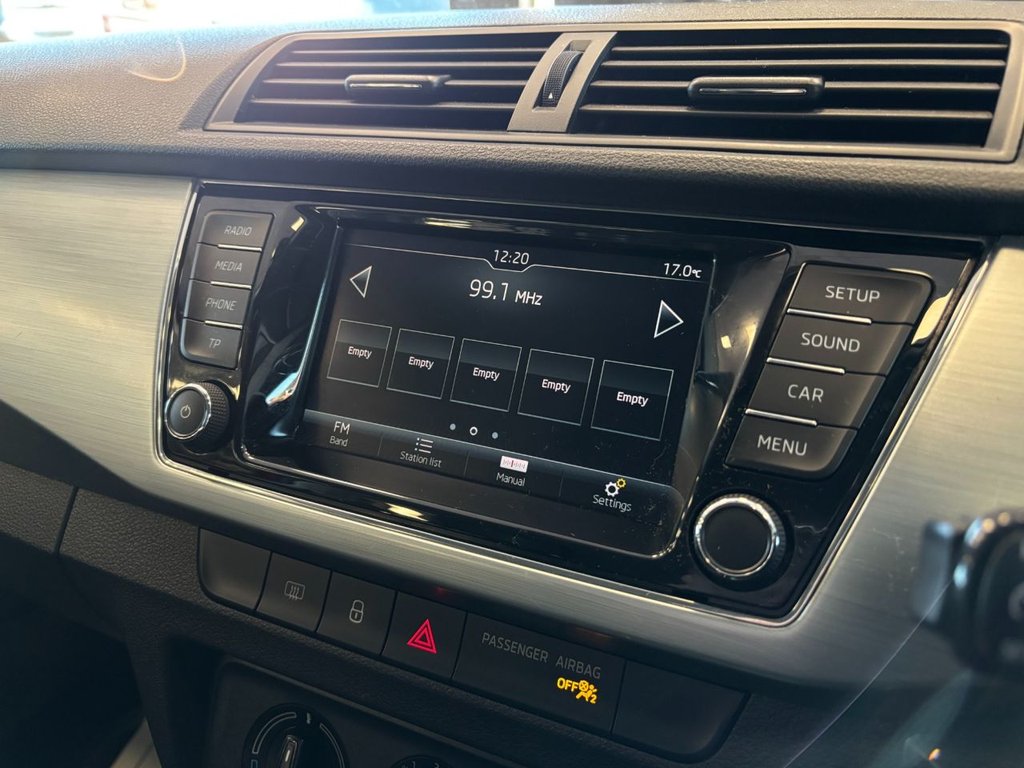 Used Skoda Fabia 2018 for sale - 76797726: Photo 32