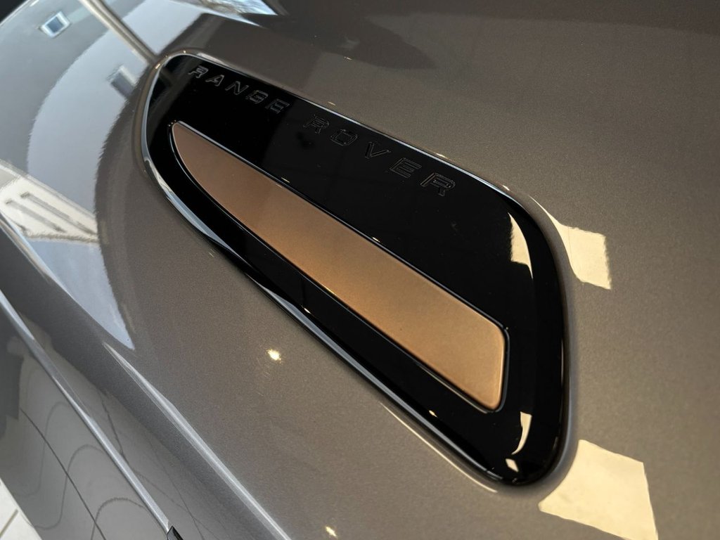 Used Land Rover Range Rover Velar 2021 for sale - 77667029: Photo 9