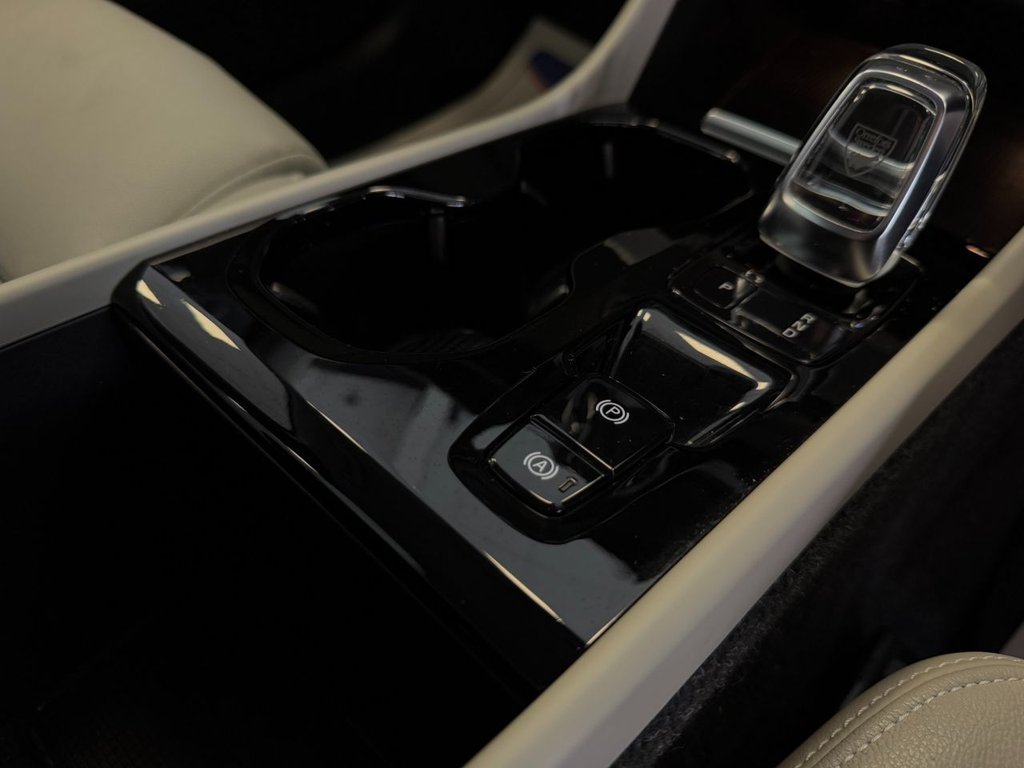 Used Volvo XC40 2019 for sale - 77319536: Photo 32