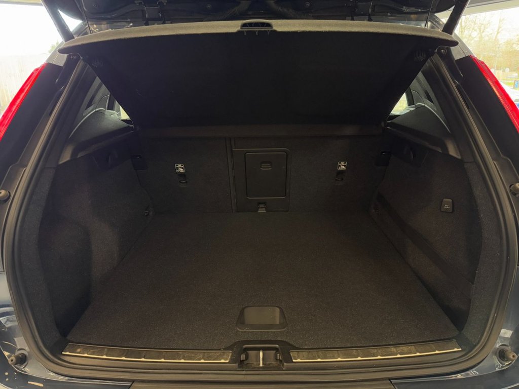 Used Volvo XC40 2019 for sale - 77319536: Photo 39