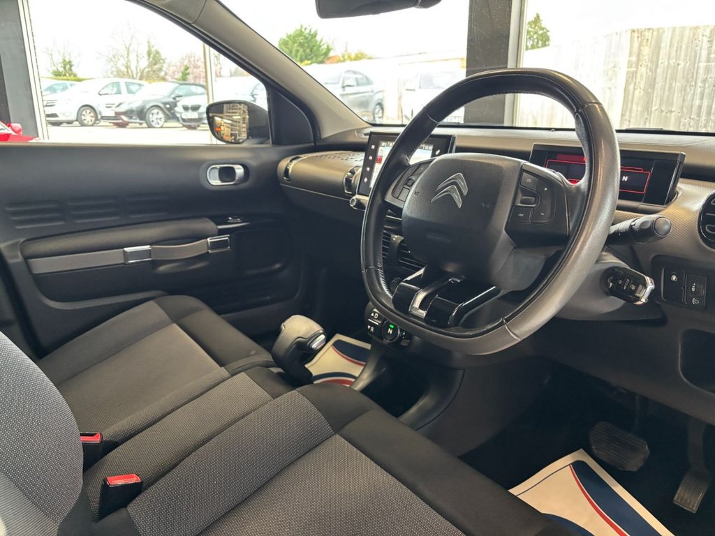 Used Citroen C4 Cactus 2017 for sale - 77821523: Photo 2