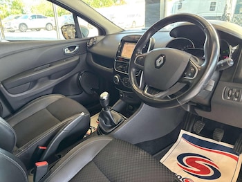 Used Renault Clio 2018 for sale - 79482037: Photo