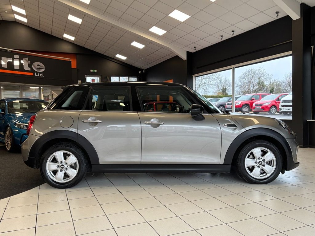 Used MINI Hatch 2019 for sale - 76768244: Photo 17