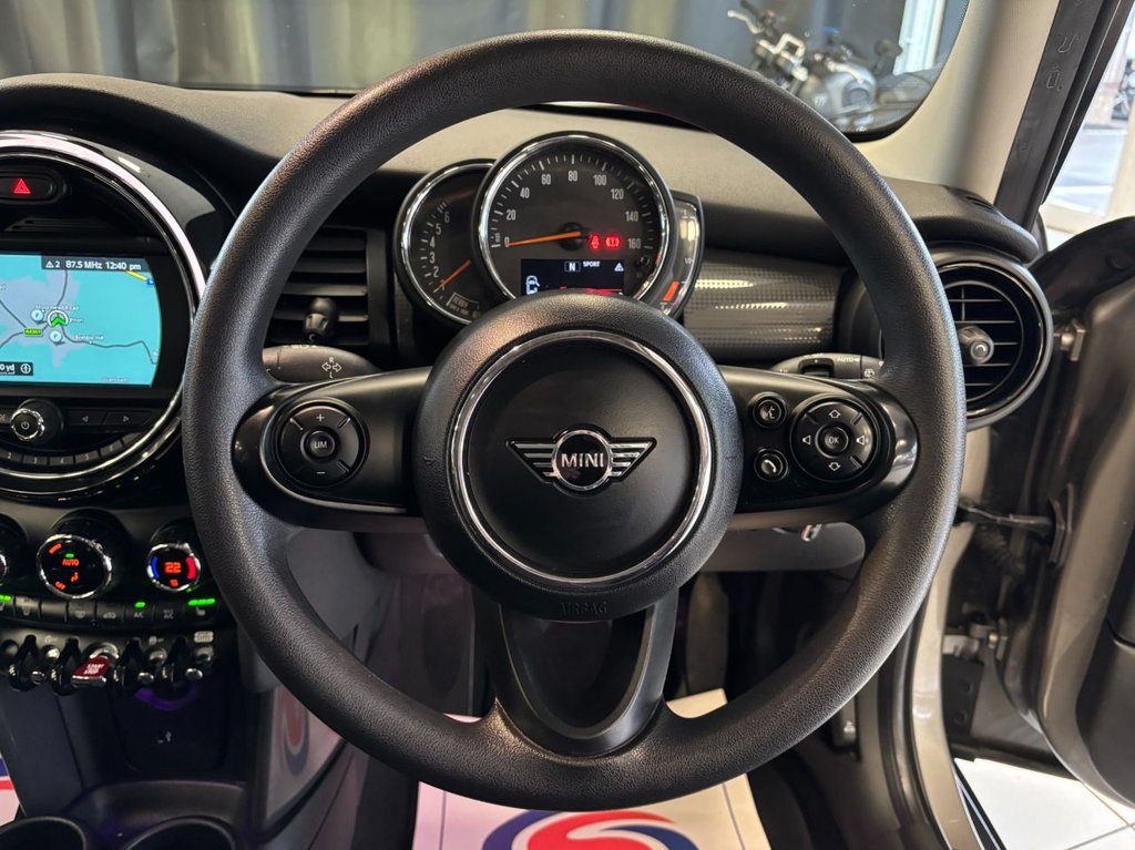 Used MINI Hatch 2019 for sale - 76768244: Photo 25