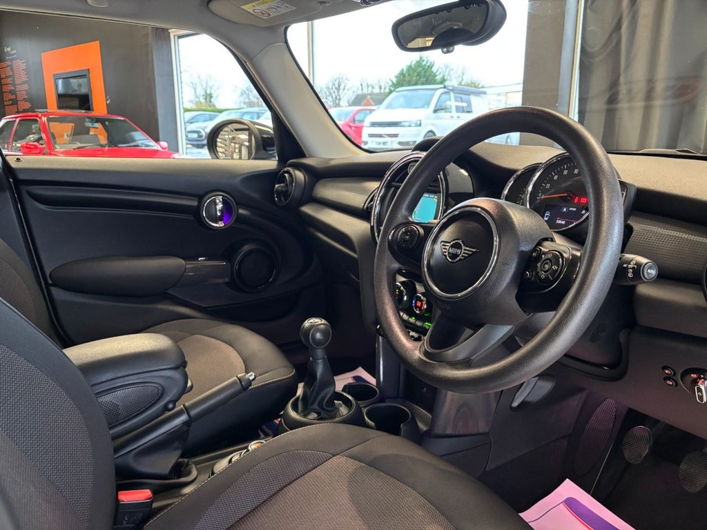 Used MINI Hatch 2019 for sale - 76768244: Photo 3