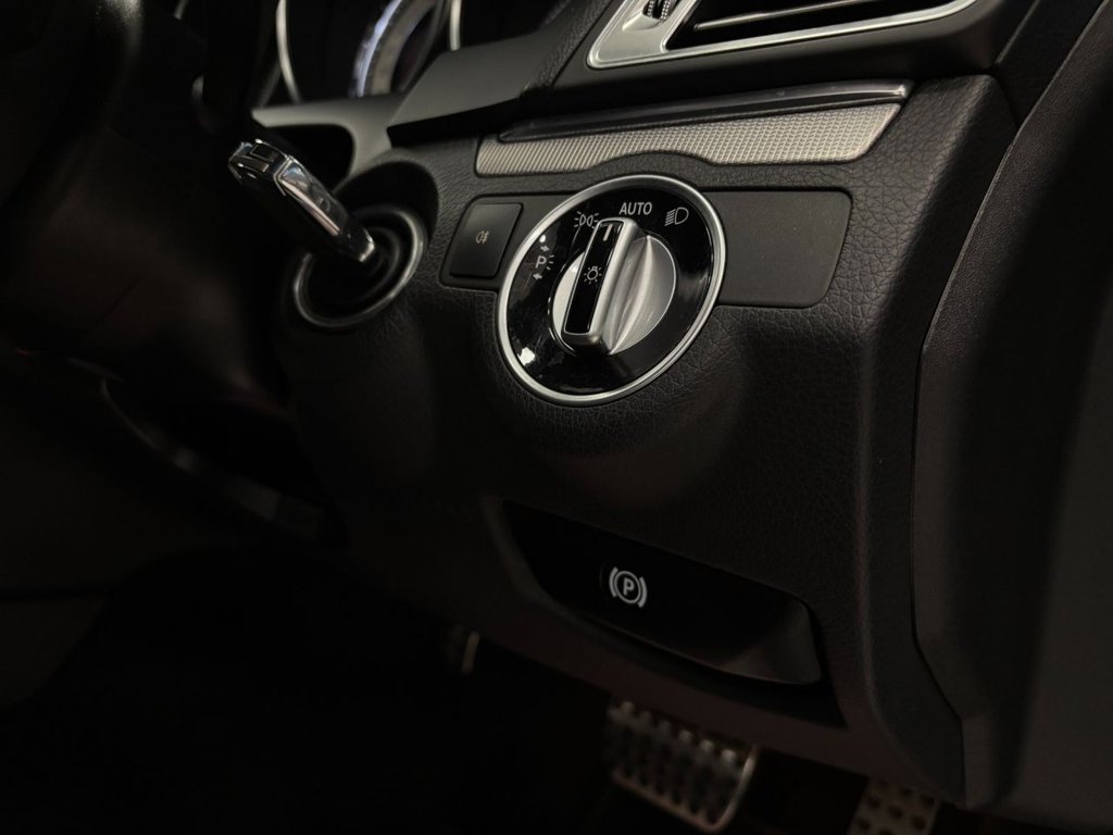 Used Mercedes-Benz E Class 2014 for sale - 77139335: Photo 35