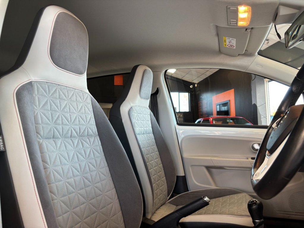 Used Volkswagen up! 2021 for sale - 77764736: Photo 23