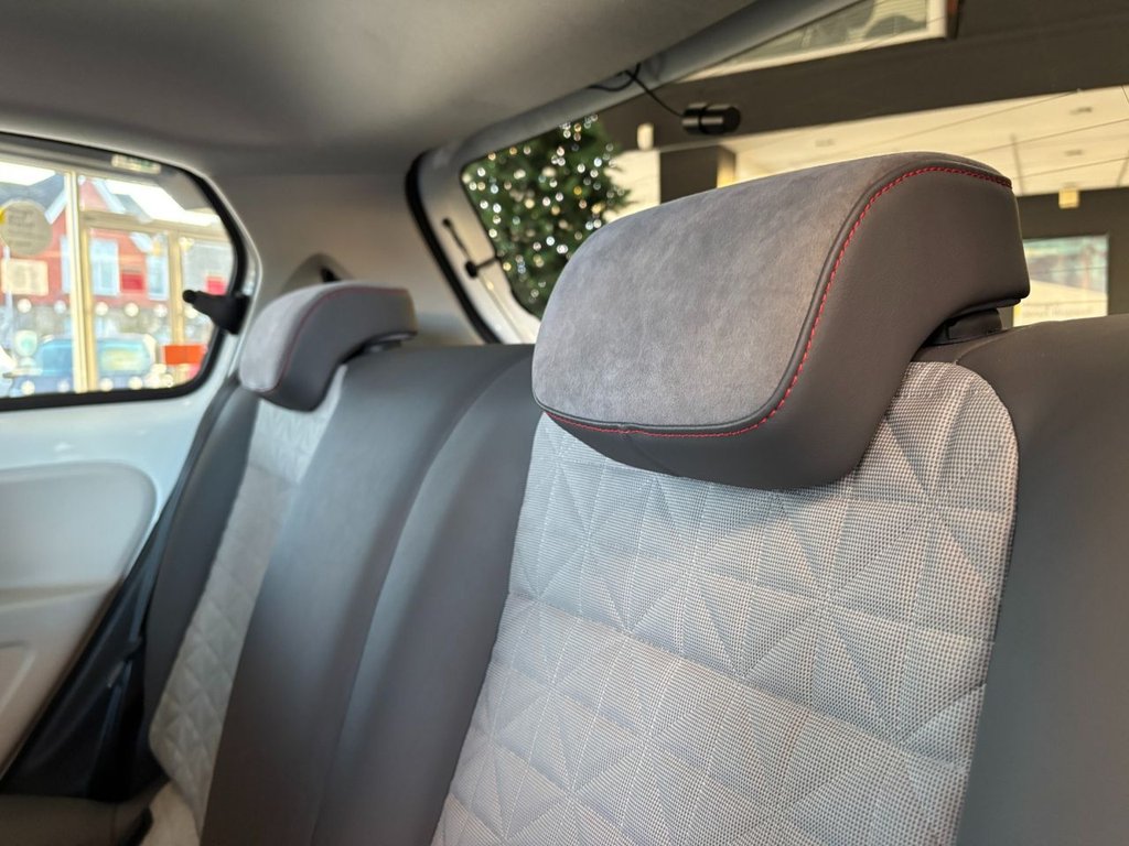 Used Volkswagen up! 2021 for sale - 77764736: Photo 41