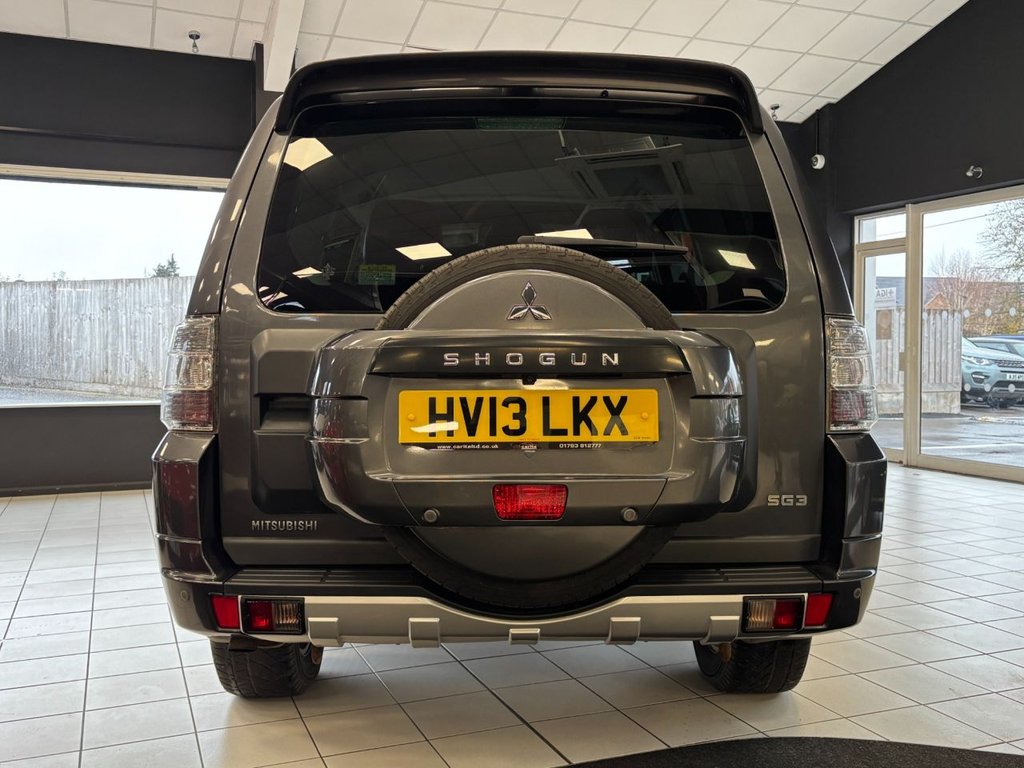 Used Mitsubishi Shogun 2013 for sale - 76631799: Photo 13