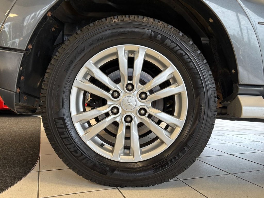 Used Mitsubishi Shogun 2013 for sale - 76631799: Photo 19