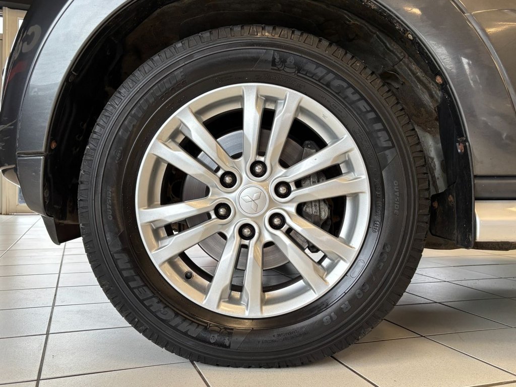 Used Mitsubishi Shogun 2013 for sale - 76631799: Photo 21