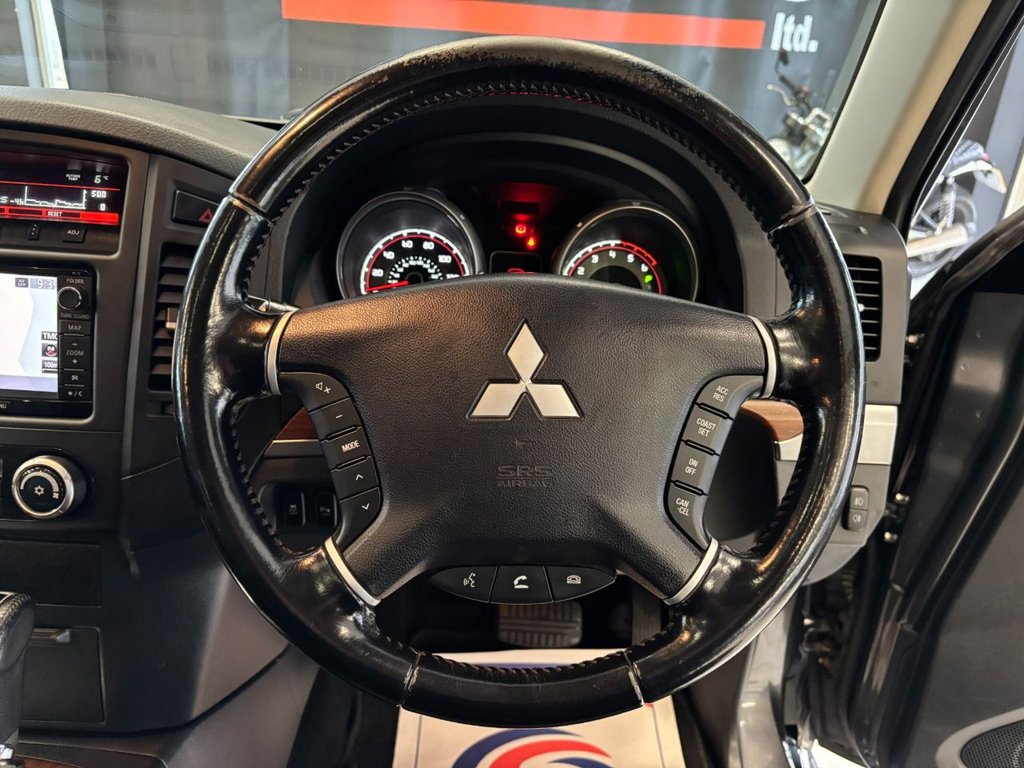 Used Mitsubishi Shogun 2013 for sale - 76631799: Photo 28