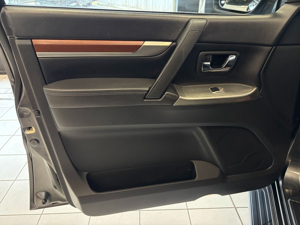 Used Mitsubishi Shogun 2013 for sale - 76631799: Photo 43