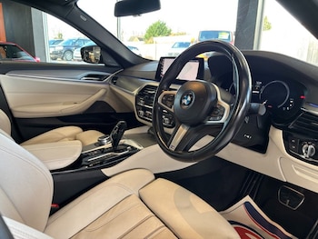 Used BMW 5 Series 2018 for sale - 78514076: Photo