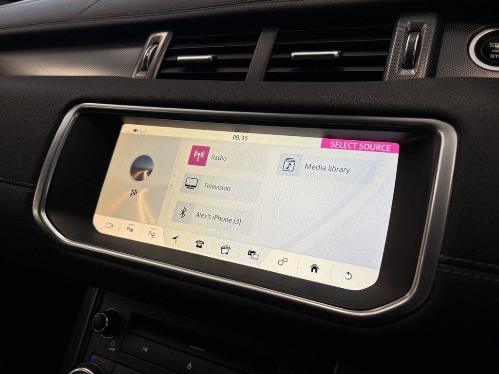 Used Land Rover Range Rover Evoque 2018 for sale - 77121696: Photo 41