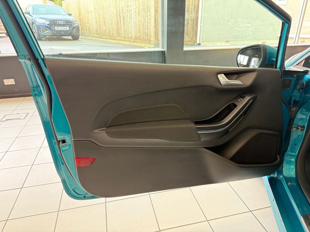 Used Ford Fiesta 2018 for sale - 76751069: Photo 40