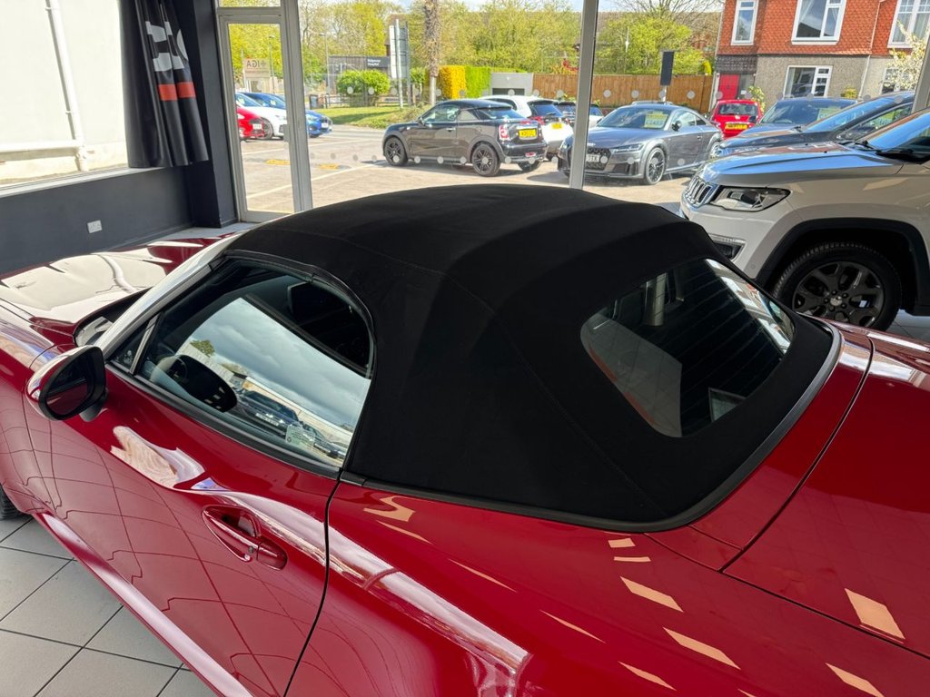 Used Fiat 124 Spider 2016 for sale - 78219369: Photo 11