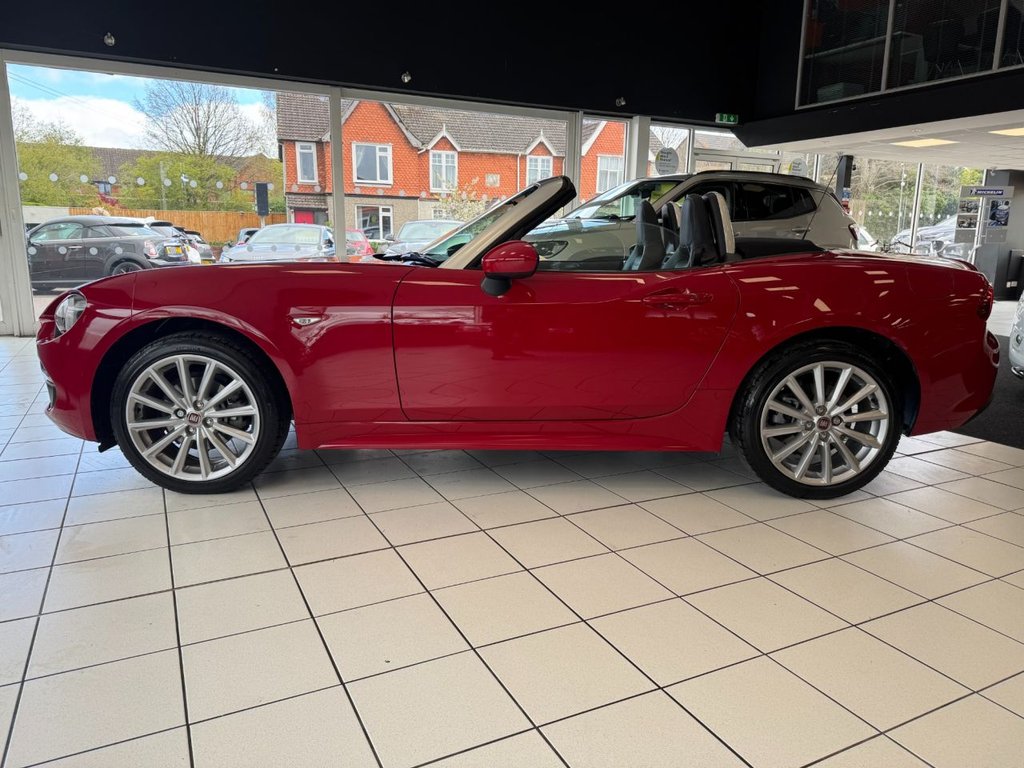 Used Fiat 124 Spider 2016 for sale - 78219369: Photo 5