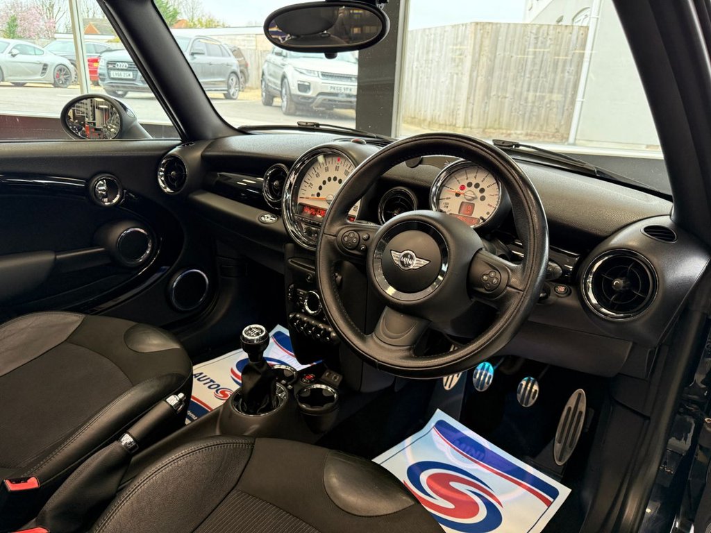 Used MINI Convertible 2013 for sale - 77780342: Photo 27