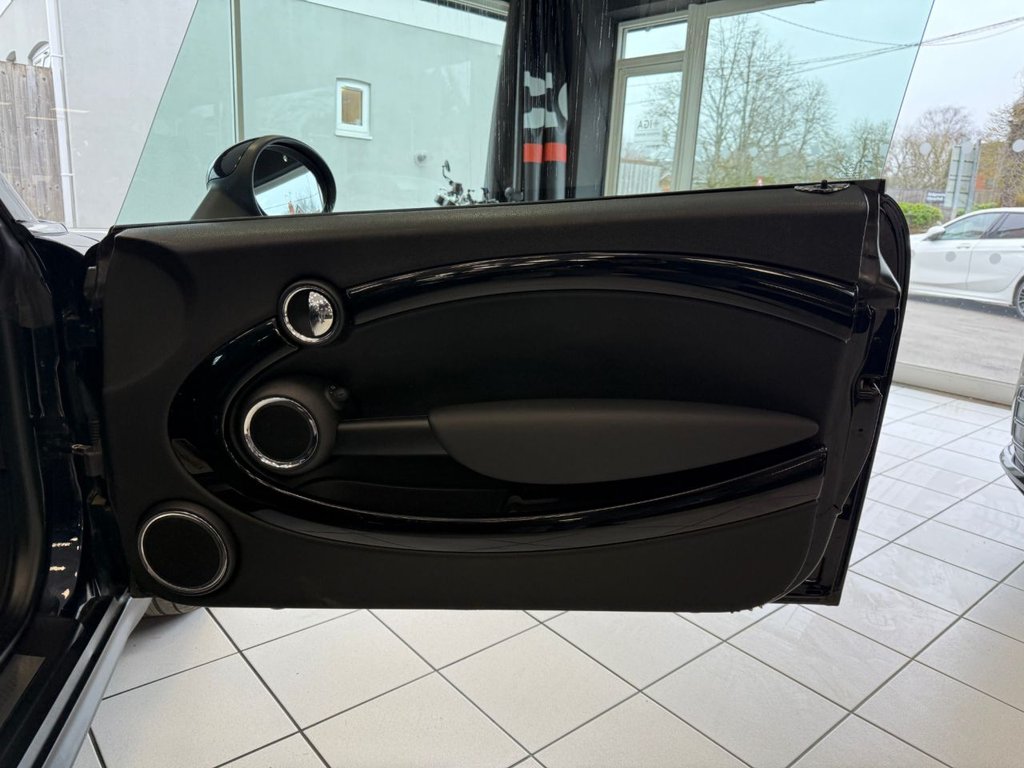 Used MINI Convertible 2013 for sale - 77780342: Photo 46