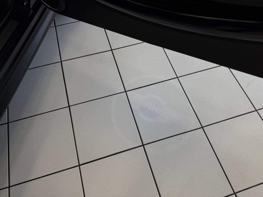 Used MINI Convertible 2013 for sale - 77780342: Photo 48