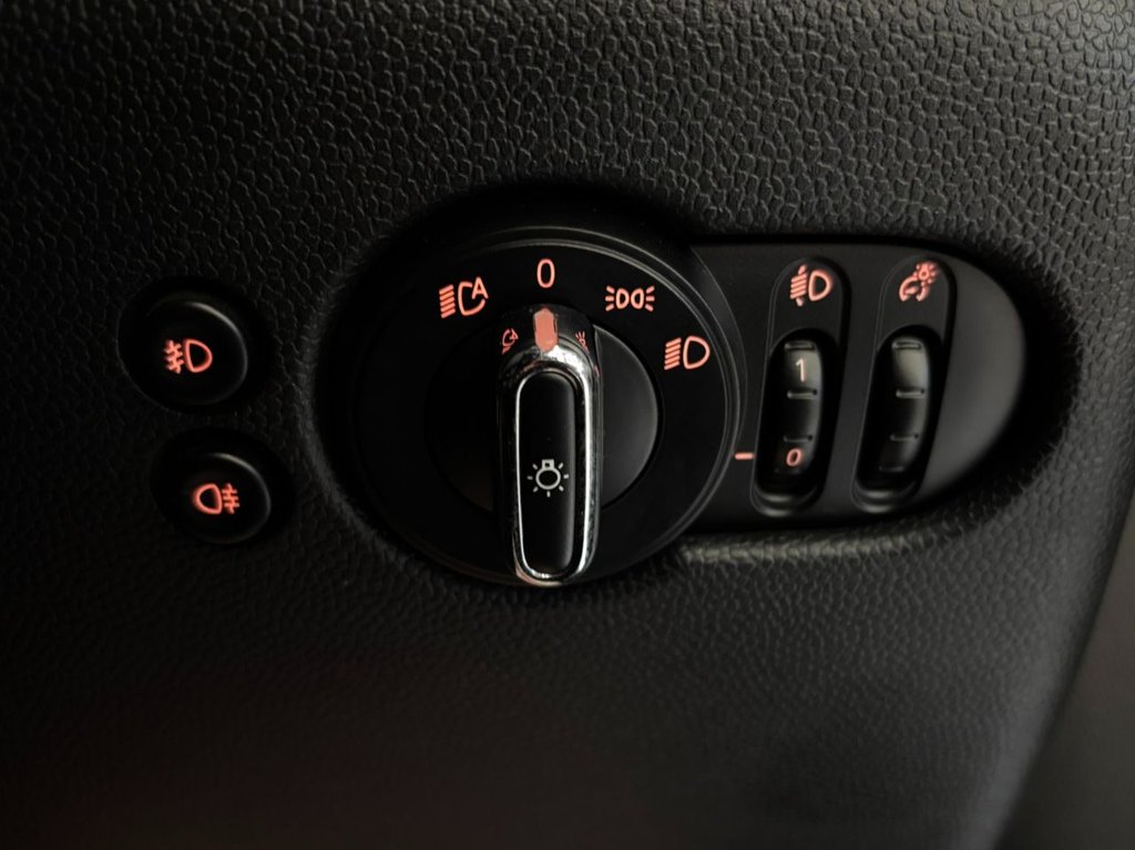 Used MINI Hatch 2019 for sale - 76386689: Photo 28