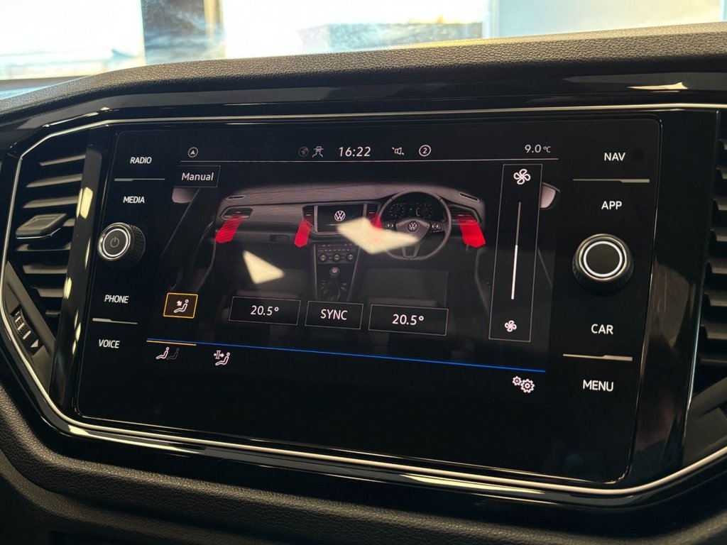 Used Volkswagen T-Roc 2021 for sale - 77437068: Photo 33