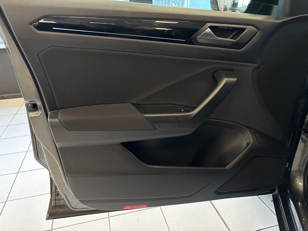 Used Volkswagen T-Roc 2021 for sale - 77437068: Photo 45