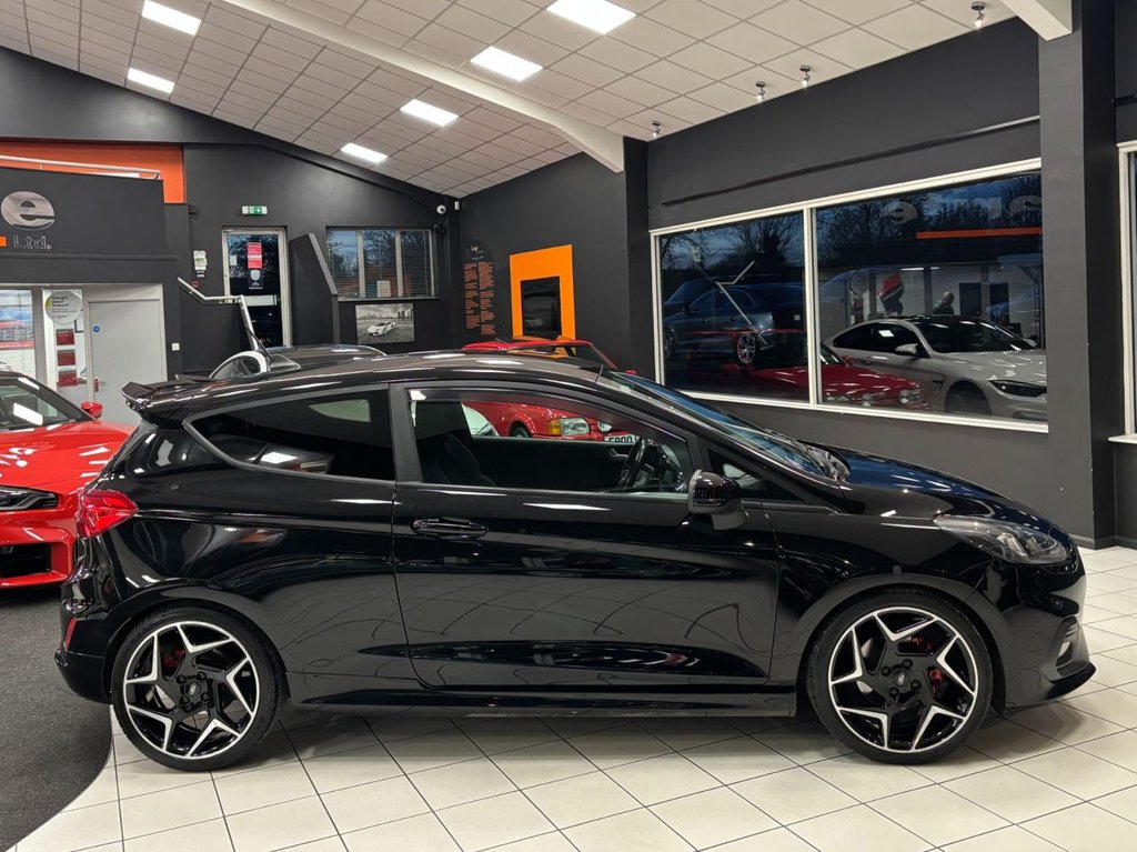 Used Ford Fiesta 2018 for sale - 77133086: Photo 17