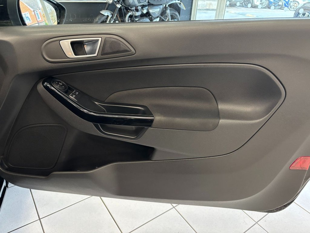 Used Ford Fiesta 2015 for sale - 76642847: Photo 39