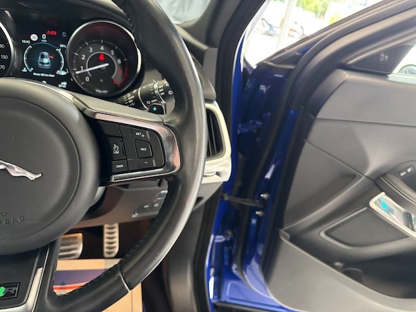 Used Jaguar E-Pace 2018 for sale - 75335461: Photo 27