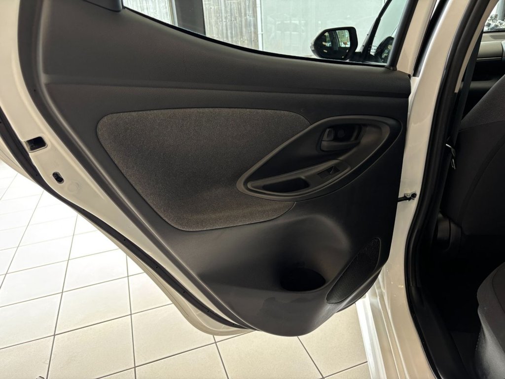 Used Toyota Yaris 2022 for sale - 77806003: Photo 47