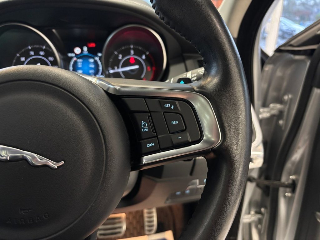 Used Jaguar E-Pace 2018 for sale - 77383895: Photo 31