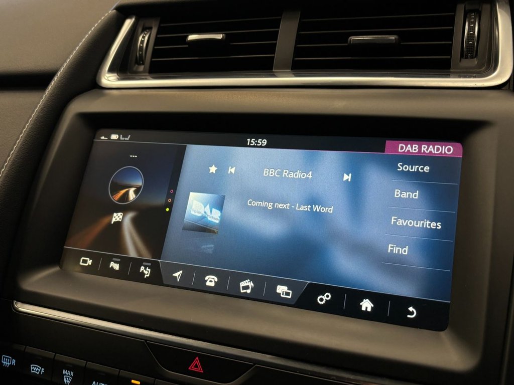 Used Jaguar E-Pace 2018 for sale - 77383895: Photo 40