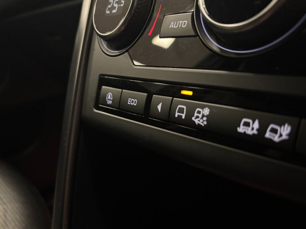 Used Land Rover Discovery Sport 2018 for sale - 76470307: Photo 42