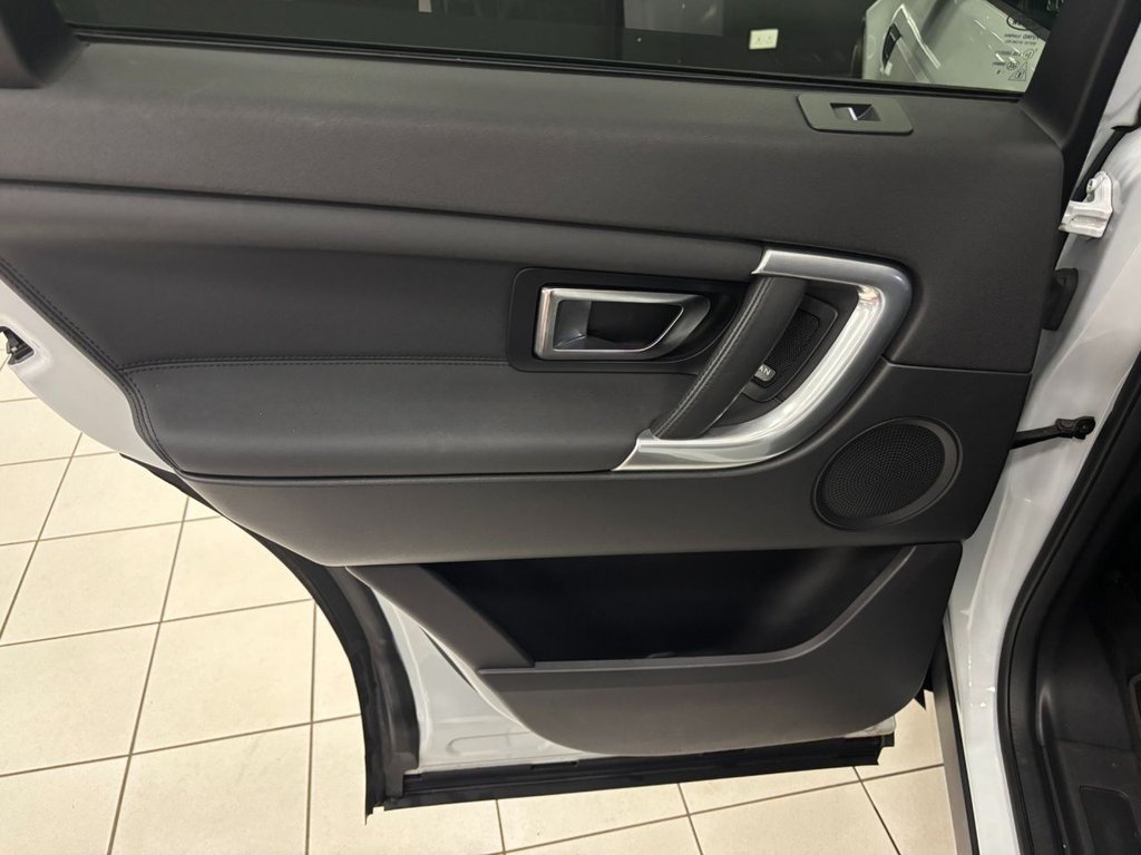 Used Land Rover Discovery Sport 2018 for sale - 76470307: Photo 47