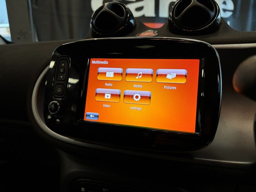 Used smart fortwo 2019 for sale - 76368045: Photo 28