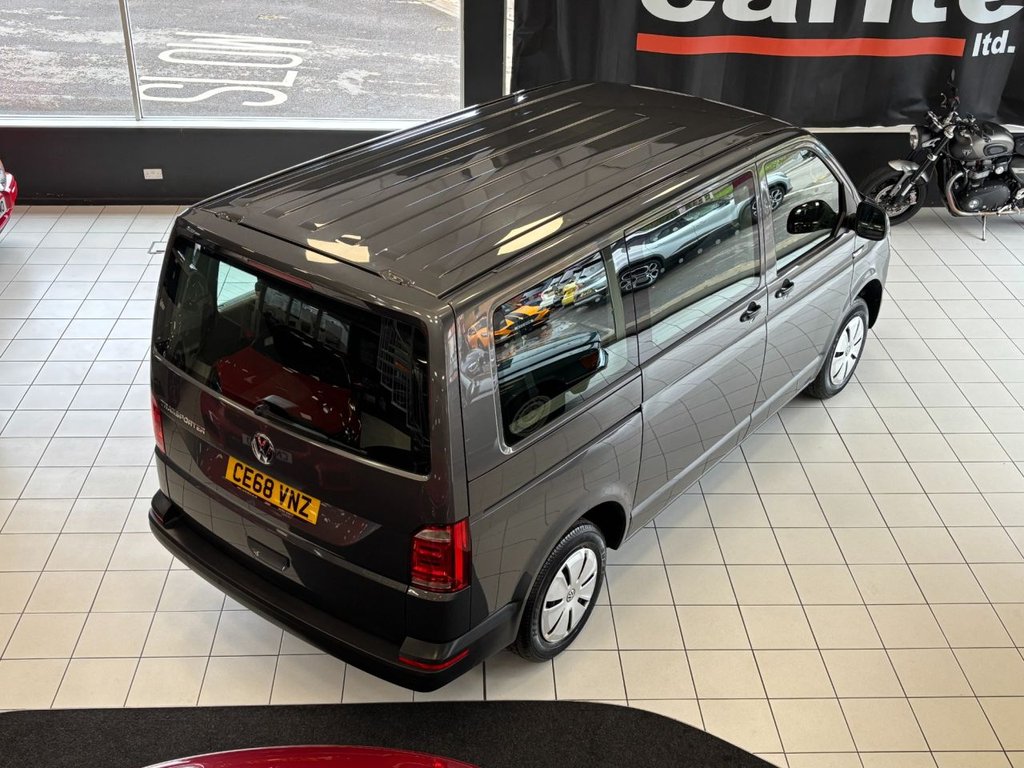 Used Volkswagen Transporter Shuttle 2018 for sale - 76356287: Photo 12
