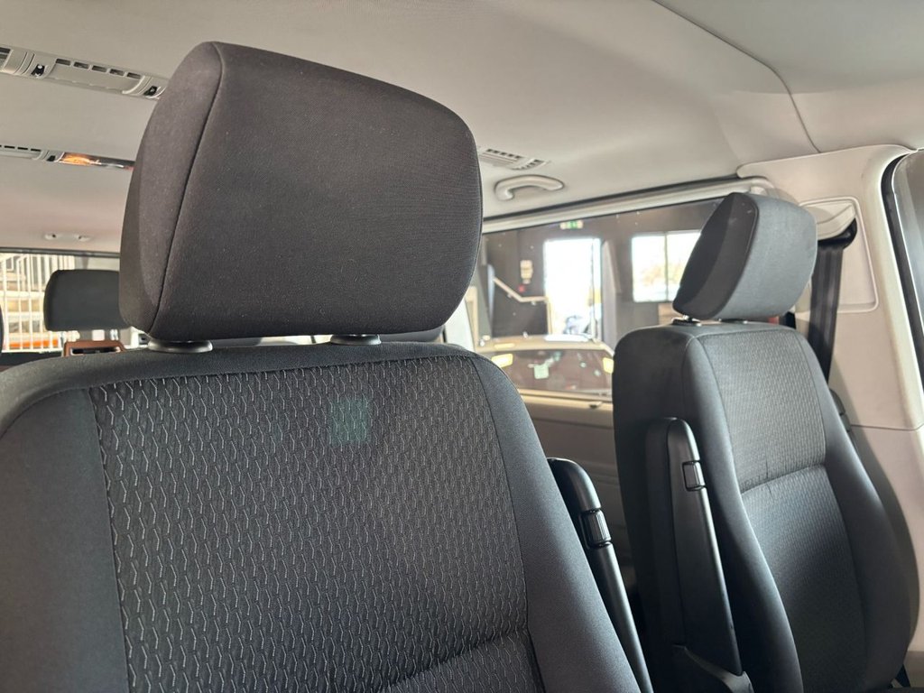 Used Volkswagen Transporter Shuttle 2018 for sale - 76356287: Photo 21