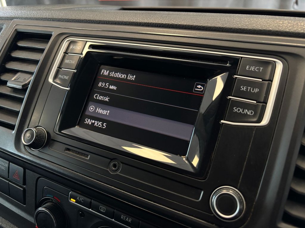 Used Volkswagen Transporter Shuttle 2018 for sale - 76356287: Photo 25