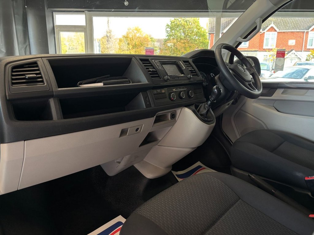 Used Volkswagen Transporter Shuttle 2018 for sale - 76356287: Photo 34