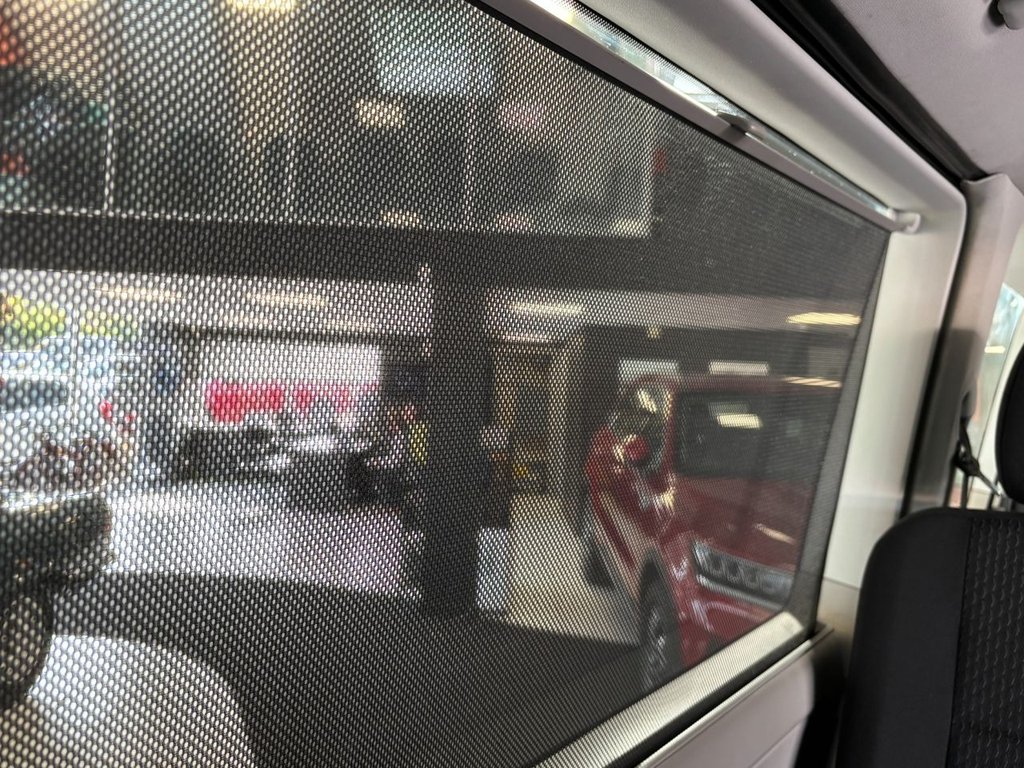 Used Volkswagen Transporter Shuttle 2018 for sale - 76356287: Photo 37