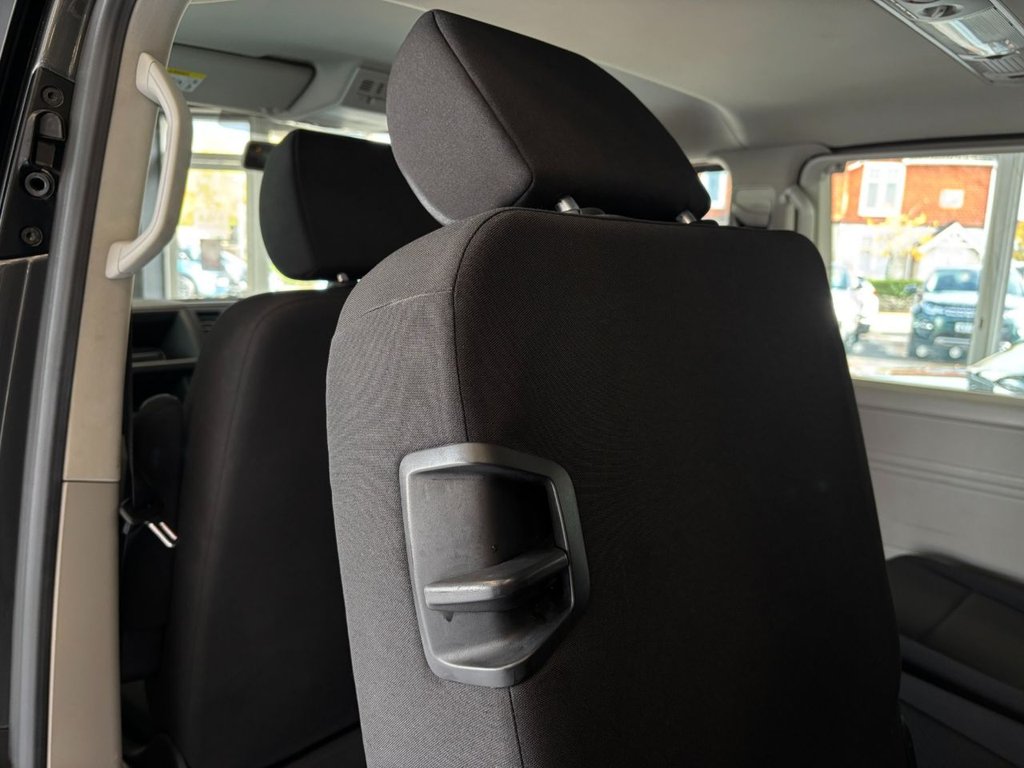 Used Volkswagen Transporter Shuttle 2018 for sale - 76356287: Photo 38